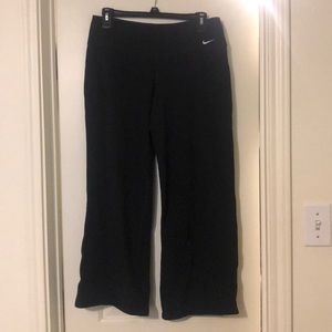 Nike Crop Capri